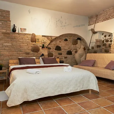 Butas Saint Michael Old Town Cellar And Studio Vilnius